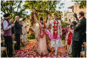 BODAS DESTINO: ENTRE FLORES Y TRADICIONES