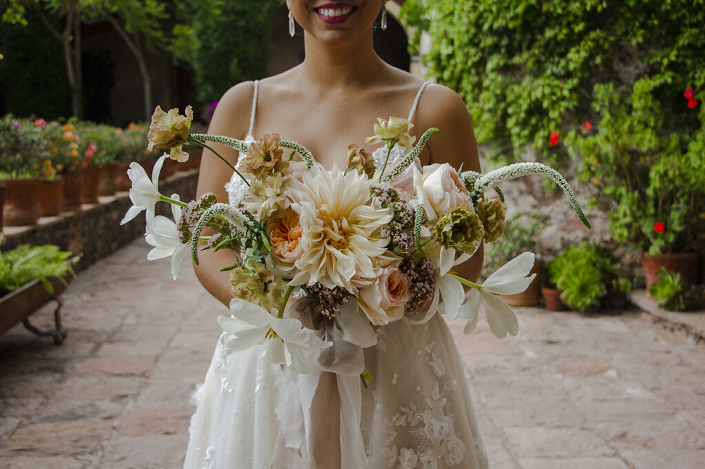 Resultado de búsqueda en Google para "ramo de novia" y "floristas en Querétaro"