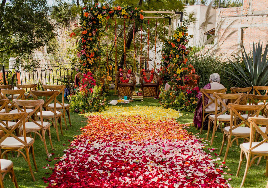 Posicionamiento de "estudio de floristas en Querétaro" para "diseño de conceptos florales" para "bodas destino"